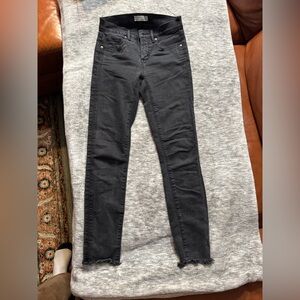 Loft black frayed skinny jeans 00